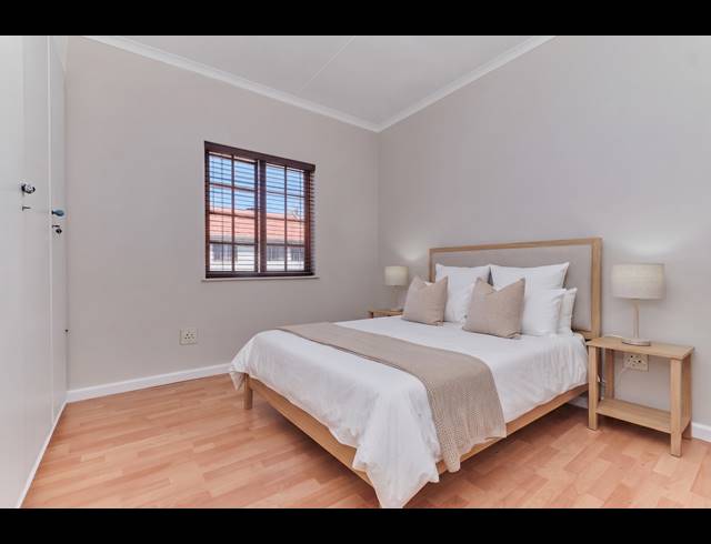 2 BEDROOM APARTMENT TO LET IN SANDOWN